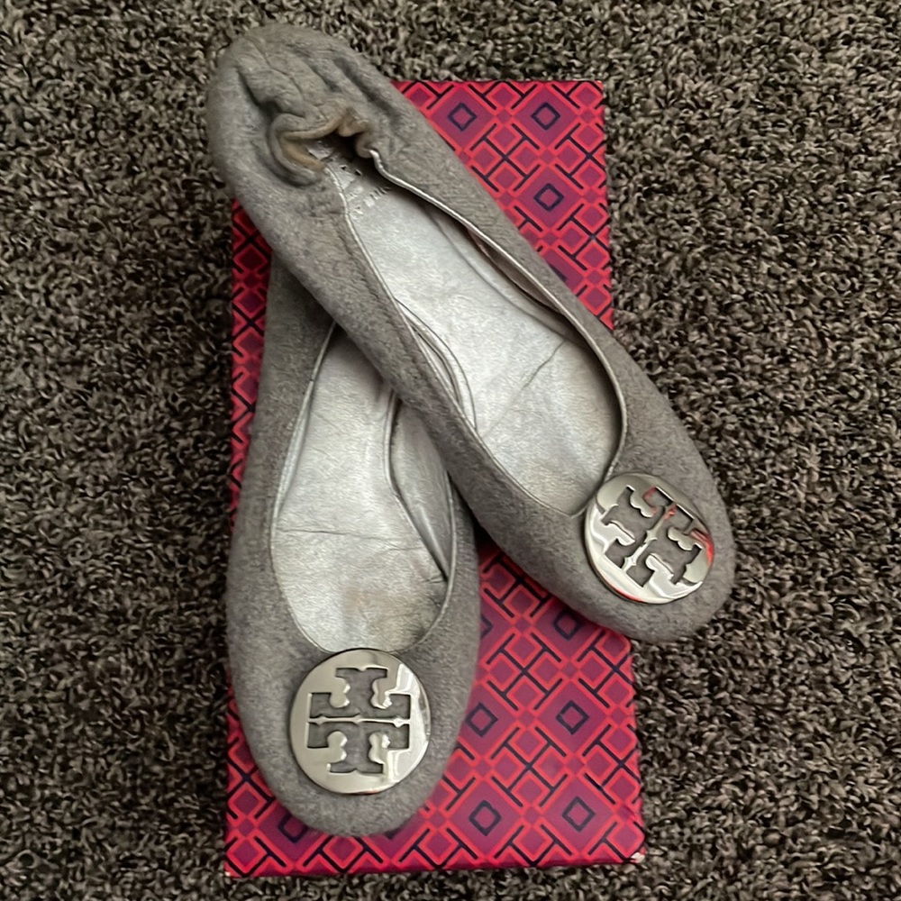 Tory Burch size 8 women’s flats